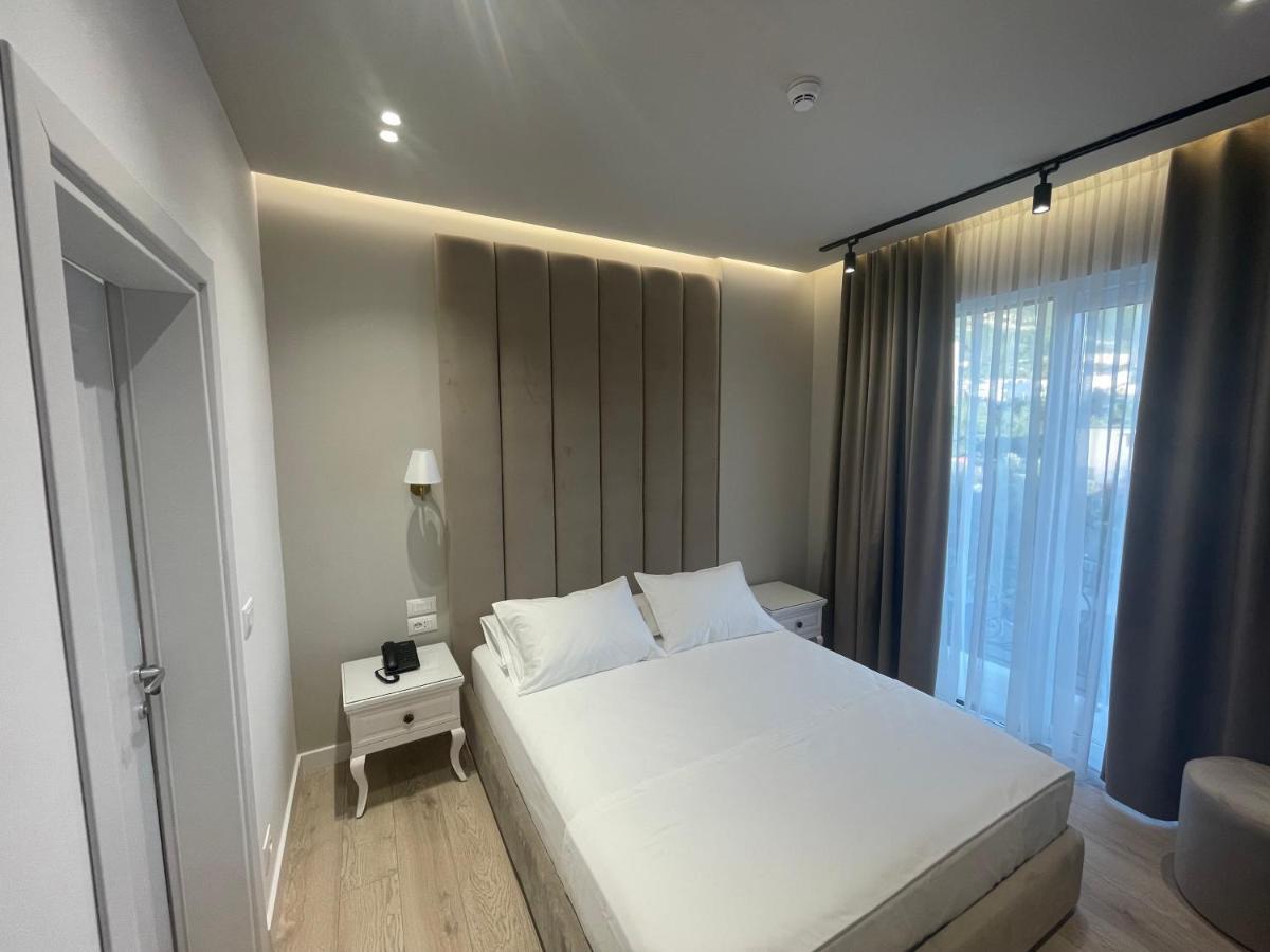 Seaside Hotel Vlore Exterior photo