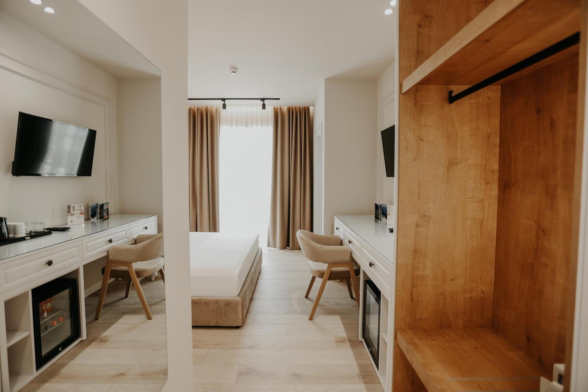 Seaside Hotel Vlore Exterior photo